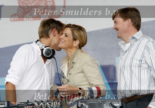 New York 12 september 2009
Armin van Buuren draait op Governor\'s island voor Prins Willem Alexander en prinses Maxima.
Peter Smulders bv