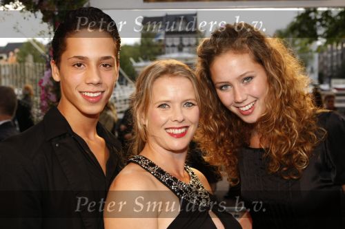 Amsterdam 13 september 2009
Premiere mamma mia in carre. Babette v Veen met kinderen van Bas
Peter Smulders bv