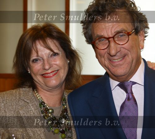 Amsterdam, 30 Augustus 2009
Modeshow Paul Schulten waar ook Christina Curry, de dochter van Adam en Patricia Paay als mannequin liep.
Barbara Plugge met haar man
Foto Peter Smulders BV