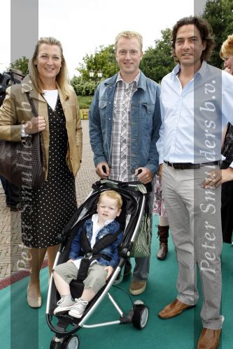 Kaatsheuvel 2 augustus 2009
Premiere show in de efteling. Barbara de Loor met .....
Peter Smulders bv