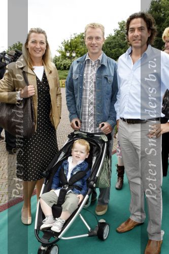 Kaatsheuvel 2 augustus 2009
Premiere show in de efteling. Barbara de Loor met .....
Peter Smulders bv
