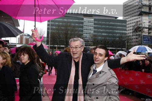Utrecht 9 februari 2008
Premiere Dirty Dancing in het beatrix theater. 
Barrie Stevens met vriend