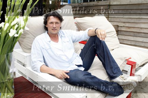 Amsterdam 11 augustus 2009
Presentatie cast mama Mia bij strand zuid met oa Lone v Roosendaal Bas Westerweel John Vooijgd en Anouk v Nes.
Peter Smulders bv
