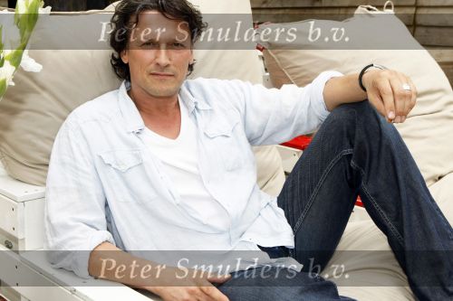 Amsterdam 11 augustus 2009
Presentatie cast mama Mia bij strand zuid met oa Lone v Roosendaal Bas Westerweel John Vooijgd en Anouk v Nes.
Peter Smulders bv