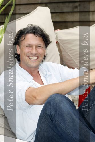 Amsterdam 11 augustus 2009
Presentatie cast mama Mia bij strand zuid met oa Lone v Roosendaal Bas Westerweel John Vooijgd en Anouk v Nes.
Peter Smulders bv