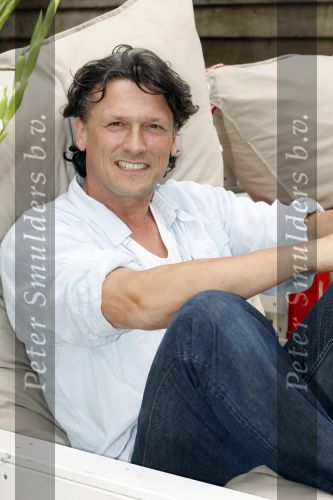 Amsterdam 11 augustus 2009
Presentatie cast mama Mia bij strand zuid met oa Lone v Roosendaal Bas Westerweel John Vooijgd en Anouk v Nes.
Peter Smulders bv