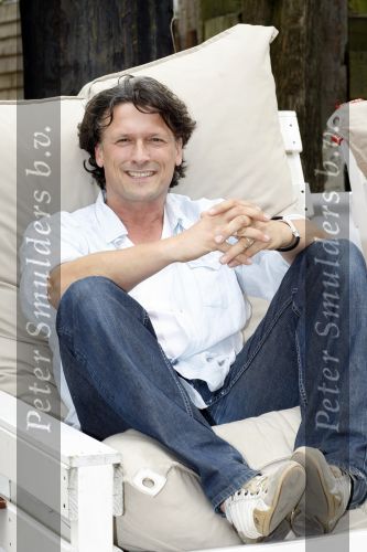 Amsterdam 11 augustus 2009
Presentatie cast mama Mia bij strand zuid met oa Lone v Roosendaal Bas Westerweel John Vooijgd en Anouk v Nes.
Peter Smulders bv