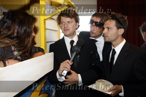 Amsterdam 17 augustus 2009
Presentatie cast musical Pipo bij focus studio\'s. Beua v Erven Dorens voor zijn nieuwe programma CQC met Belinda Meuldijk
Peter Smulders bv