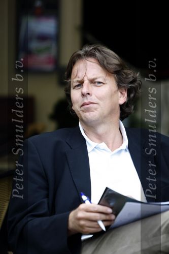 Amsterdam 12 augustus 2009
Bert Koenders op terras in amsterdam.
Peter Smulders bv