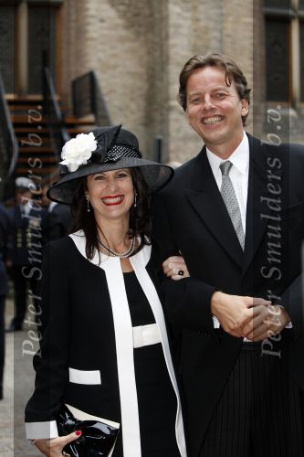 Den Haag 15 september 2009
Prinsjesdag op het binnenhof met alle hoedjes. Bert Koenders met zijn vrouw
Peter Smulders bv