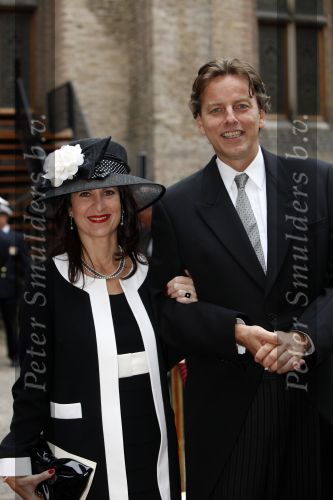 Den Haag 15 september 2009
Prinsjesdag op het binnenhof met alle hoedjes. Bert Koenders met zijn vrouw
Peter Smulders bv