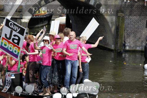 Amsterdam 1 augustus 2009
Boris v d Ham van D66 op boot tijdens gay pride.
Pteer Smulders bv