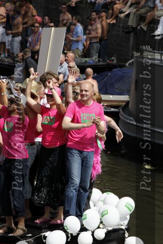 Amsterdam 1 augustus 2009
Boris v d Ham van D66 op boot tijdens gay pride.
Pteer Smulders bv