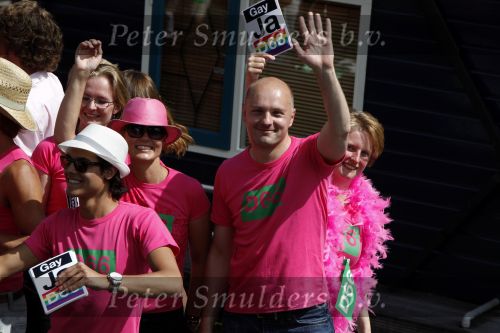 Amsterdam 1 augustus 2009
Boris v d Ham van D66 op boot tijdens gay pride.
Pteer Smulders bv