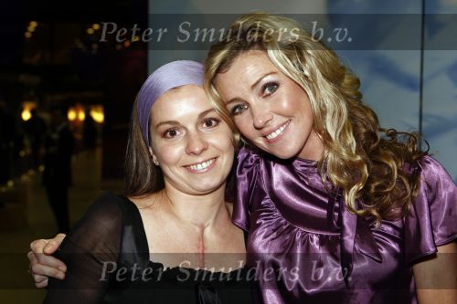 Rotterdam 16 oktober 2008
Premiere Holiday on ice in ahoy. 
Brigitte Nijman met zus