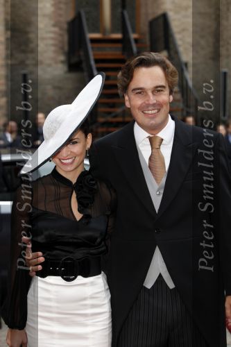 Den Haag 15 september 2009
Prinsjesdag op het binnenhof met alle hoedjes. Camiel Eurlings met zijn vriendin Eniko Borbely
Peter Smulders bv