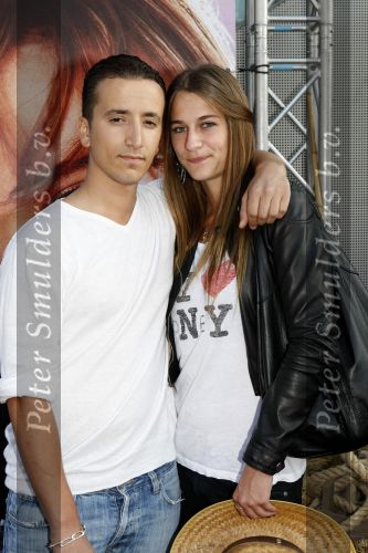 Amsterdam 17 augustus 2009
Premiere Hannah Montana in pathe arena. Charlotte ten Brink dochter van Robert met haar vriend ... acteur in spangas
Peter Smulders bv