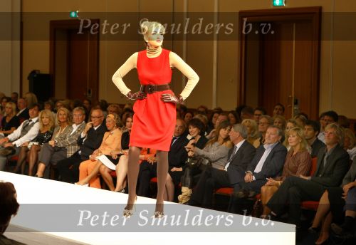 Amsterdam, 30 Augustus 2009
Modeshow Paul Schulten waar ook Christina Curry, de dochter van Adam en Patricia Paay als mannequin liep.

Peter Smulders BV