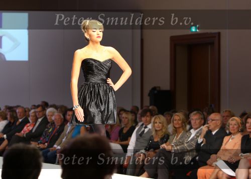 Amsterdam, 30 Augustus 2009
Modeshow Paul Schulten waar ook Christina Curry, de dochter van Adam en Patricia Paay als mannequin liep.

Peter Smulders BV
