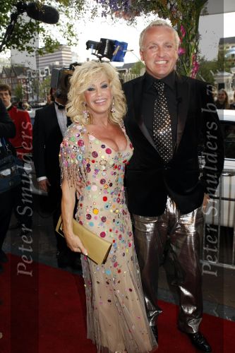 Amsterdam 13 september 2009
Premiere mamma mia in carre. Connie Breukhoven met Gordon
Peter Smulders bv