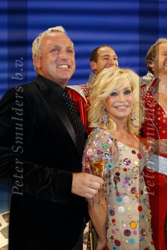 Amsterdam 14 september 2009
Premiere Mamma Mia in Carre. Connie Breukhoven met Gordon
Peter Smulders bv