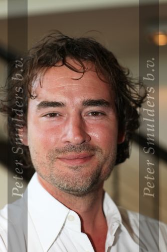 Bussim, 24 Augustus 2009
\'t Spant Perspresentatie RTL Winetrseizoen 2009/2010
DJ Jeroen Nieuwenhuizen
Foto Peter Smulders