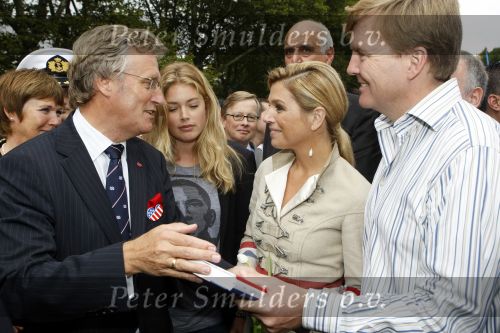 New York 12 september 2009
Prins Willem Alexander en prinses Maxima in New York voor NYC 400.
Vandaag bezochten ze Governors Island en de parade. Doutzen Kroes en John Jorritsma
Peter Smulders bv