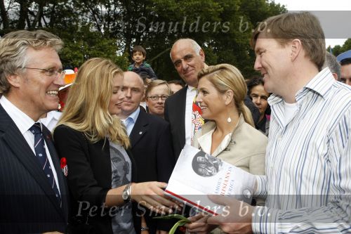New York 12 september 2009
Prins Willem Alexander en prinses Maxima in New York voor NYC 400.
Vandaag bezochten ze Governors Island en de parade. Doutzen Kroes en John Jorritsma
Peter Smulders bv