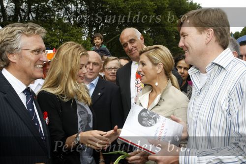New York 12 september 2009
Prins Willem Alexander en prinses Maxima in New York voor NYC 400.
Vandaag bezochten ze Governors Island en de parade. Doutzen Kroes en John Jorritsma
Peter Smulders bv