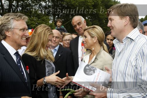 New York 12 september 2009
Prins Willem Alexander en prinses Maxima in New York voor NYC 400.
Vandaag bezochten ze Governors Island en de parade. Doutzen Kroes en John Jorritsma
Peter Smulders bv