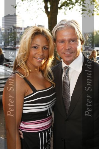 Amsterdam 13 september 2009
Premiere mamma mia in carre. Dries  Roelvink met vriendin
Peter Smulders bv