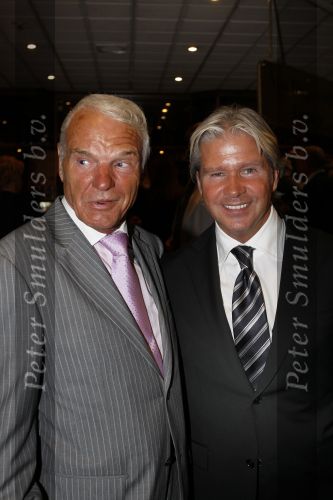 Noordwijk, 28 Augustus 2009
Miljonair Fair bij Hotel Huis ter Duin
Dries Roelvink met zijn allergrootste fan Gunther Zwierski
Foto Peter Smulders BV