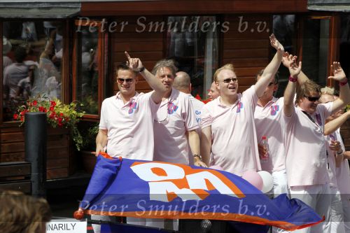 Amsterdam 1 augustus 2009
Gay pride op de amsterdamse grachten. Ed Nijpels en Frits Huffnagel
Peter Smulders bv