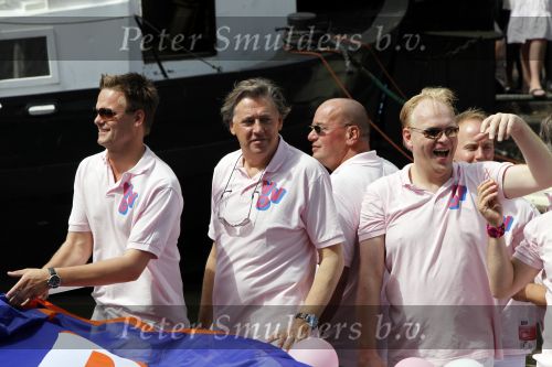Amsterdam 1 augustus 2009
Gay pride op de amsterdamse grachten. Ed Nijpels en Frits Huffnagel
Peter Smulders bv