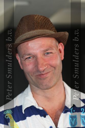 Bussim, 24 Augustus 2009
\'t Spant Perspresentatie RTL Winetrseizoen 2009/2010
Eddy Zoey
Foto Peter Smulders