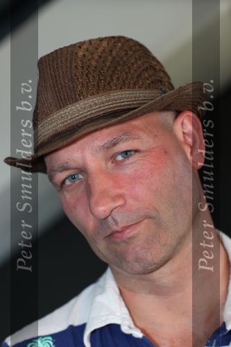 Bussim, 24 Augustus 2009
\'t Spant Perspresentatie RTL Winetrseizoen 2009/2010
Eddy Zoey
Foto Peter Smulders