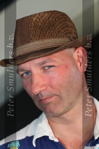 Bussim, 24 Augustus 2009
\'t Spant Perspresentatie RTL Winetrseizoen 2009/2010
Eddy Zoey
Foto Peter Smulders