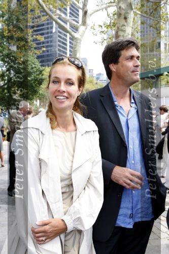 New York 9 september 2009
Bezoek prins Willem Alexander en prinses Maxima aan New York voor NYC 400. Frederique v d Wal met ex man
Peter Smulders bv