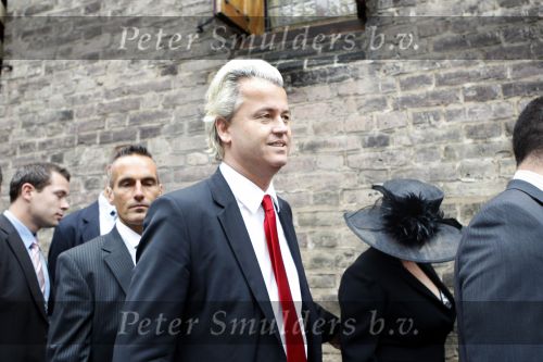 Den Haag 15 september 2009
Prinsjesdag op het binnenhof met alle hoedjes. Geert wilders met zijn vrouw
Peter Smulders bv