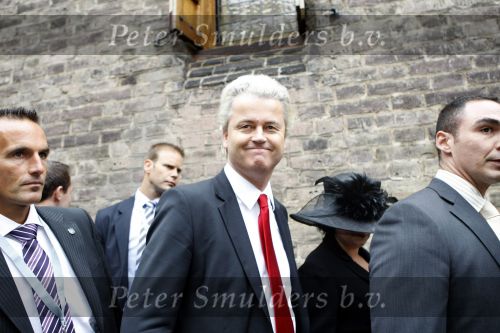 Den Haag 15 september 2009
Prinsjesdag op het binnenhof met alle hoedjes. Geert wilders met zijn vrouw
Peter Smulders bv