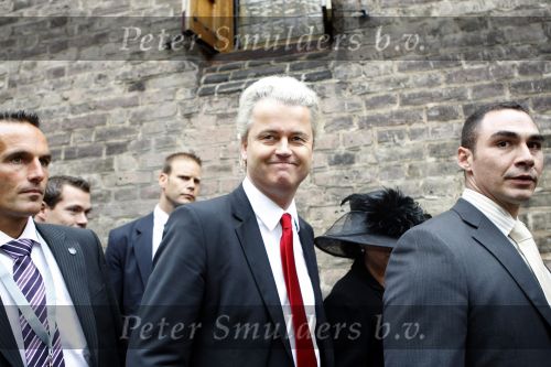 Den Haag 15 september 2009
Prinsjesdag op het binnenhof met alle hoedjes. Geert wilders met zijn vrouw
Peter Smulders bv