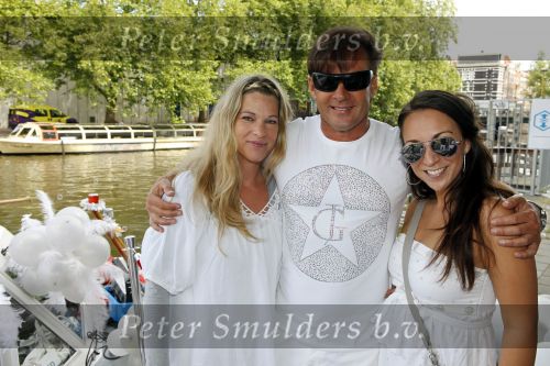 Amsterdam 1 augustus 2009
Gerard Joling heeft tijdens de gay pride in amsterdam een eigen boot met daarop diverse bekende nederlanders. gerard met Justine Huffmeier en Tina Nijkamp
Peter Smulders bv