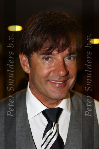 Amsterdam, 30 Augustus 2009
Modeshow Paul Schulten in het Okura Hotel met o.a. Christina Curry
Patricia Paay en Adam Curry
Gerard Joling
Foto Peter Smulders BV