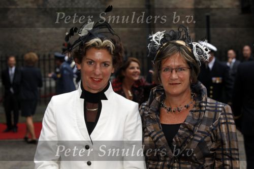 Den Haag 15 september 2009
Prinsjesdag op het binnenhof met alle hoedjes. Gerda Verburg met vriendin
Peter Smulders bv