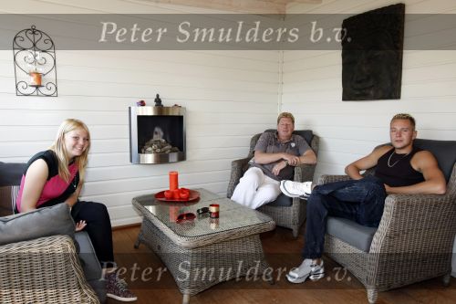 Westerland 22 augustus 2009
Hans Oldersma en zijn kinderen Maikel en Melissa. Hans was de man van dolly dot Ria Brieffies.
Peter Smulders bv