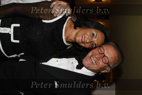 Amsterdam 14 september 2009
Premiere Mamma Mia in Carre. HANS V VEGGEL met zijn vrouw
Peter Smulders bv