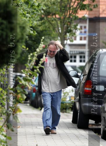 Bussum 12 augustus 2009
 Harry Vermeegen gaat naar massage salon.
Peter Smulders bv