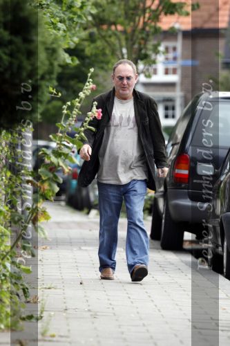 Bussum 12 augustus 2009
 Harry Vermeegen gaat naar massage salon.
Peter Smulders bv