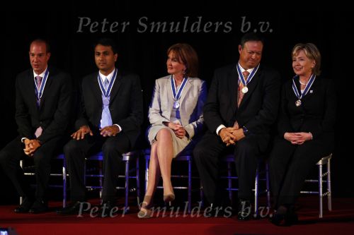 New York 11 september 2009
Prins Willem Alexander en prinses Maxima bij uitreiking Four freedom awards in het Waldorf Astoria hotel. Hillary Clinton krijgt de four freedoms award
Peter Smulders bv