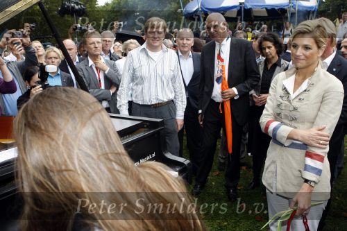 New York 12 september 2009
Prins Willem Alexander en prinses Maxima in New York voor NYC 400.
Vandaag bezochten ze Governors Island en de parade. iris Hond
Peter Smulders bv